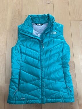 The North Face Women's Teal Quilted Down Vest - Size XS